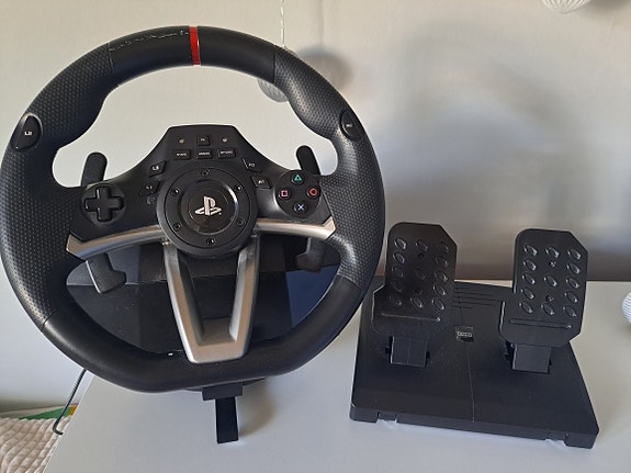 Peliratti ja polkimet PS4/PS3/PC