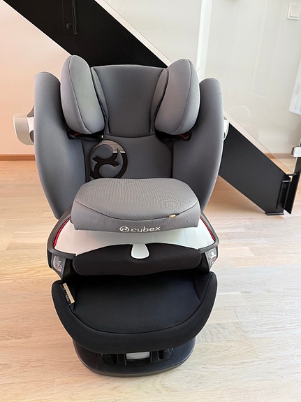 2in1 Cybex Pallas M-Fix + Solution M-fix turvaistuin (hyvä kunto, testivoittaja)