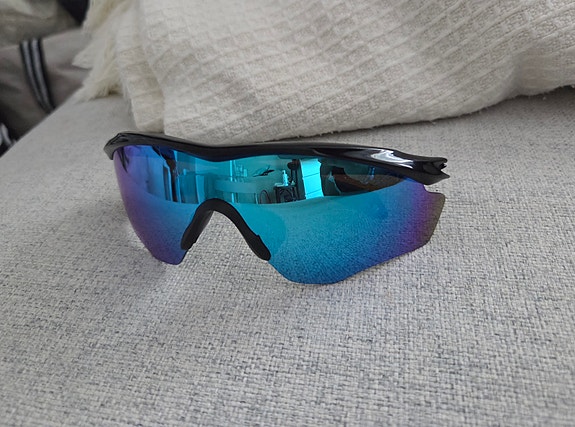 Oakley lasit