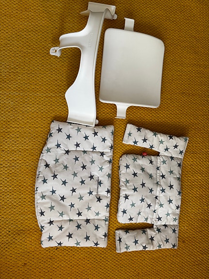 Varattu/ Stokke Tripp Trapp baby set ja pehmuste