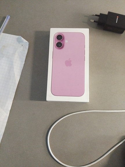 Iphone 16 128 GT 5G  (Pinkki)
