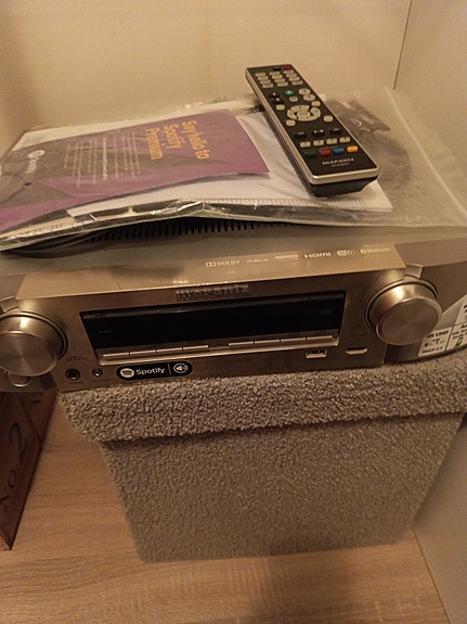 Marantz NR1506 AV-vahvistin 4K UHD, WiFi, Bluetooth