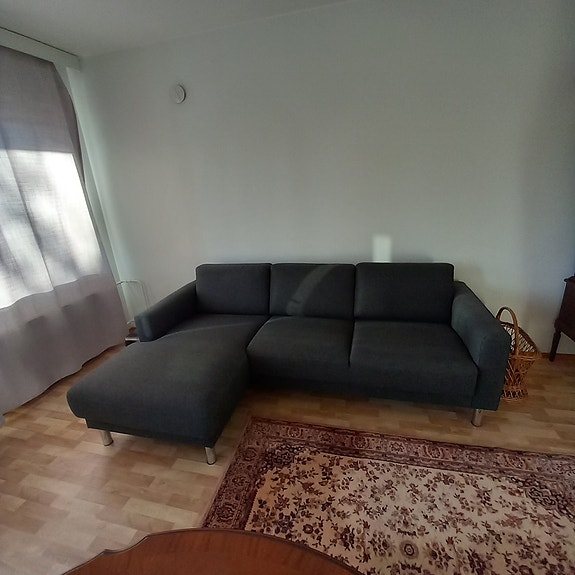 Uusi Askon 3 istuttava divaanisohva