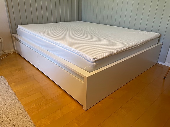 Varattu - IKEA Malm sänky 160 cm ja 2 vetolaatikkoa
