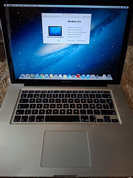Apple MacBook Pro kannettava tietokone 15"