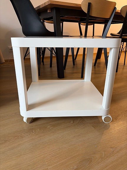 Ikea Tingby Sivupöytä