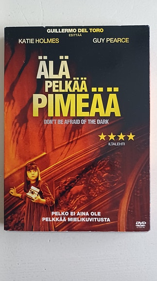 Älä pelkää pimeää DVD
