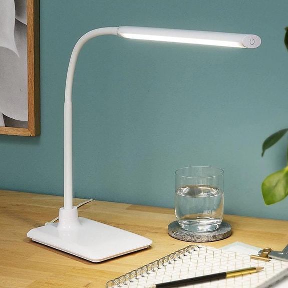 LAROA LED table light / työpöytävalaisin / desk light