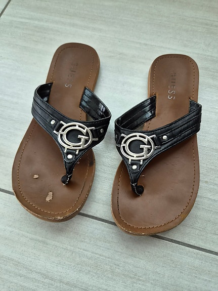 Guessin sandaalit koko 38