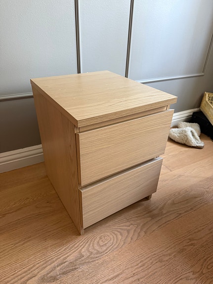 Ikea Malm yöpöytä/lipasto