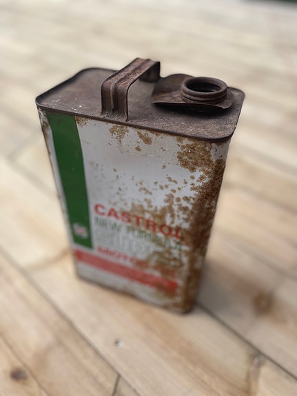 Castrol peltinen ölkjykannu