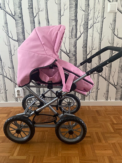 Brion rattaat, Baby Björn- nukke ja kantoreppu