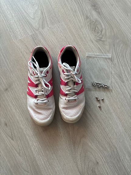 Karhu Vertigo pesäpallopiikkarit koko 3 (35,5)