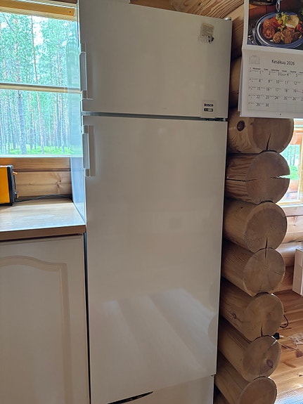 Bosch jääkaappipakastin eli ns jenkkijääkaappi