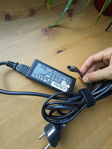 HP 65W Alkuperäinen Adapteri Laturi