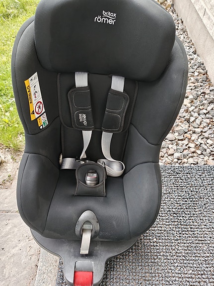 Britax Römer Dualfix M i-Size turvaistuin 18 kg musta ISOFIX