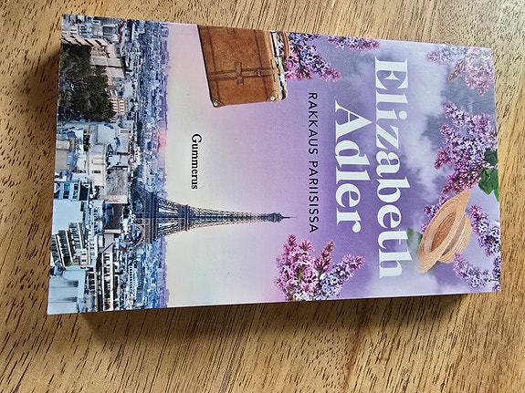 Elizabeth Adler Rakkaus Pariisissa pokkari