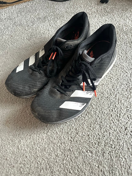 Adidas Adizero -juoksukengät
