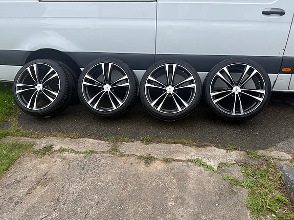 JR Wheels 21” vanteet + kesärenkaat 285/35R21