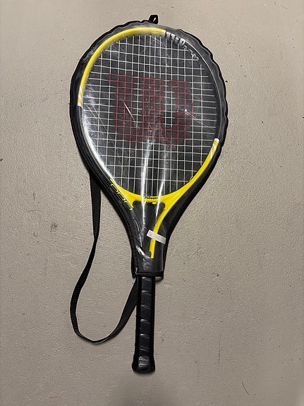 Wilson tennismaila musta/keltainen