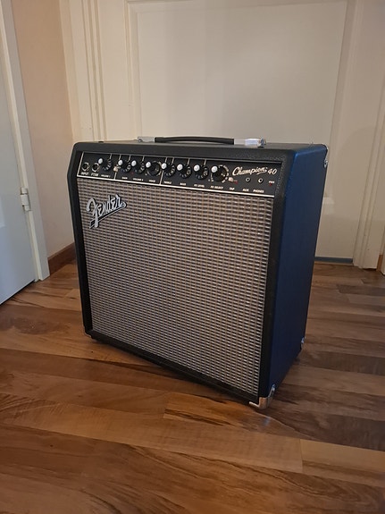 Fender Champion 40 kitaravahvistin