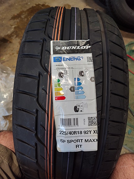 Dunlop SP Sport Maxx