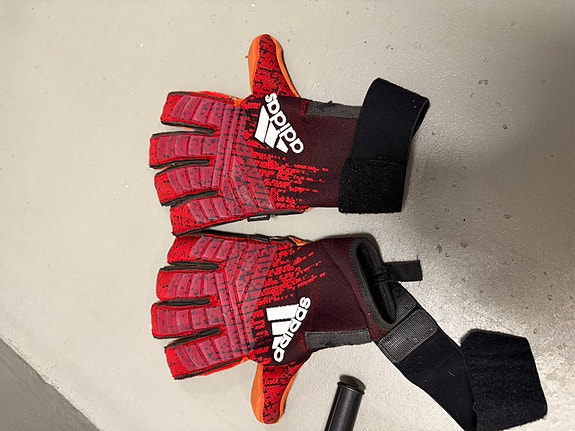 Adidas Maalivahdin hanskat fingersavella