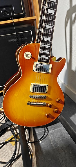 Vaihdetaan Tokai LS-95