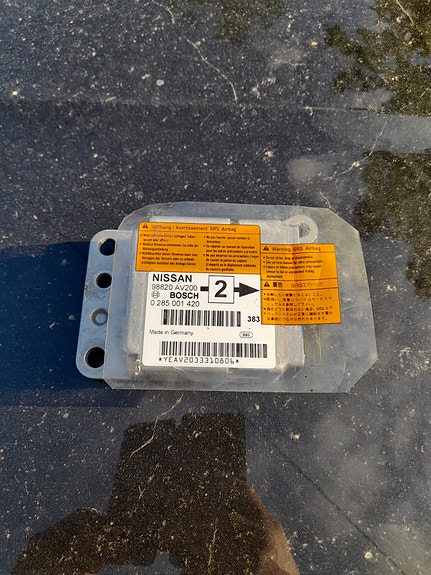 Airbag Ohjausyksikkö - OEM-numero: 98820 AV200