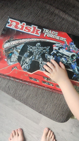 Risk Transformers - War On Cybertron