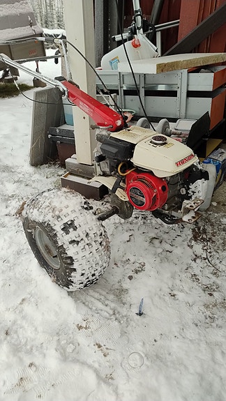 Honda lumilinko / kaksipyörätraktori