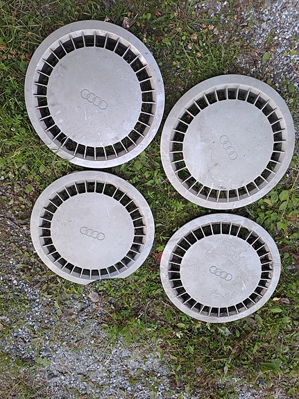 Audi pölykapselit 4 kpl
