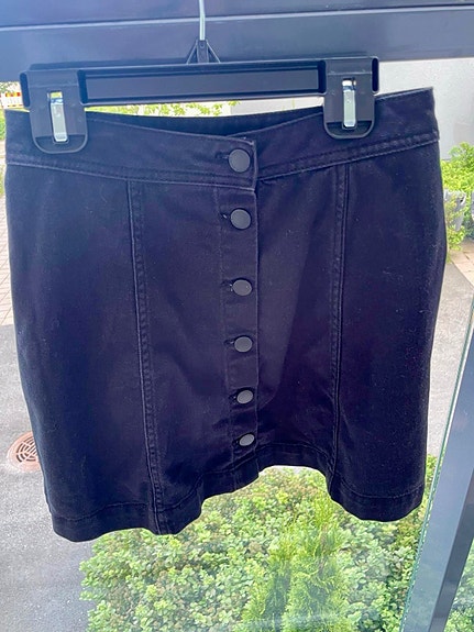 H&M Divided musta farkkuhame, XS