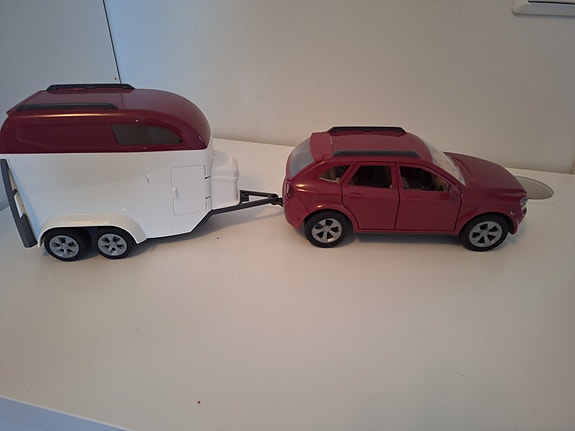 Scleich auto ja traileri