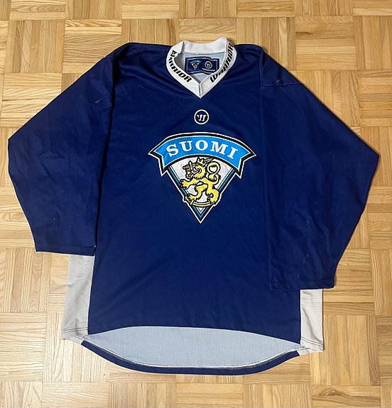 Suomi Leijonat harjoituspaita / pelipaita / fanipaita