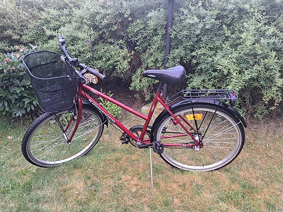 DBS Kilimanjaro polkupyörä 26" punainen
