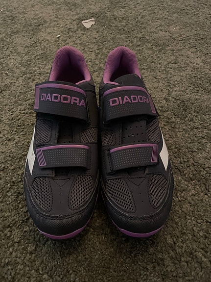 Diadora pyöräilykengät koko 38 musta–violetti