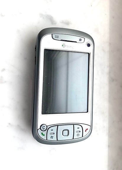 HTC TyTn, Windows Mobile Phone, Retroa vuodelta 2006.