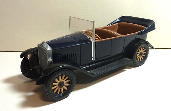 Volvo 1927 muoviauto Made in Finland