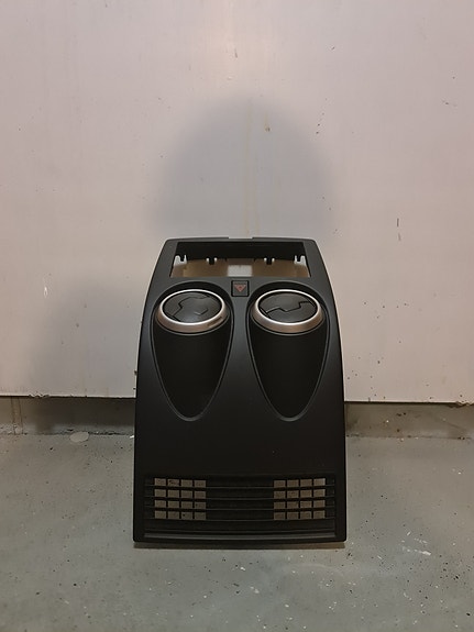 keskikonsolin kehys Nissan Qashqai+2 2013