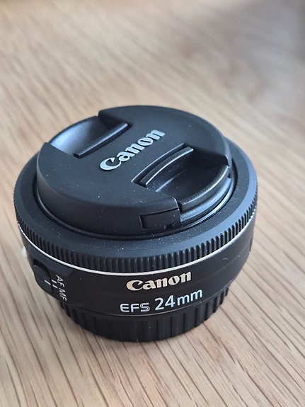 Canon EFS 24mm f/2.8 STM