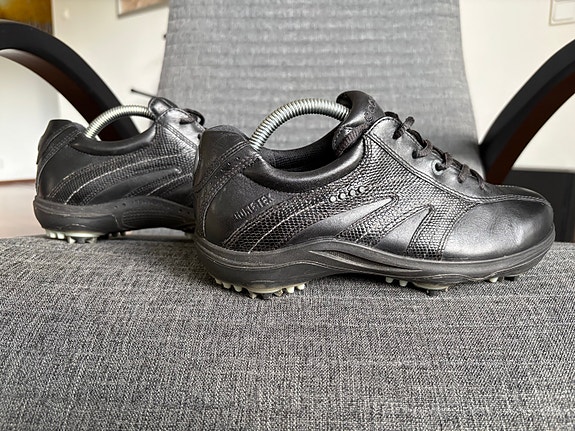 Ecco Gore-Tex naisten golfkengät koko 36