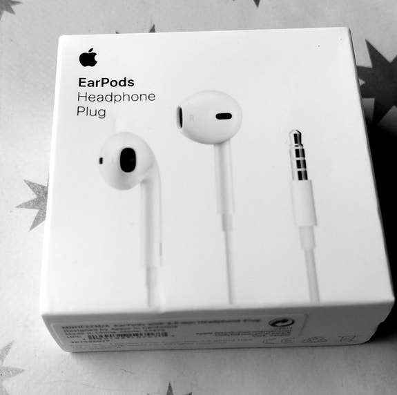 Apple EarPods-nappikuulokkeet