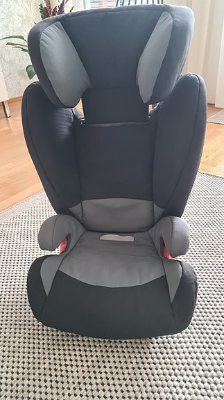 Turvaistuin Britax Römer Kidfix 15-36kg