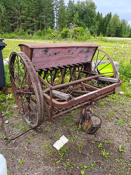 Hevosvetoinen kylvökone