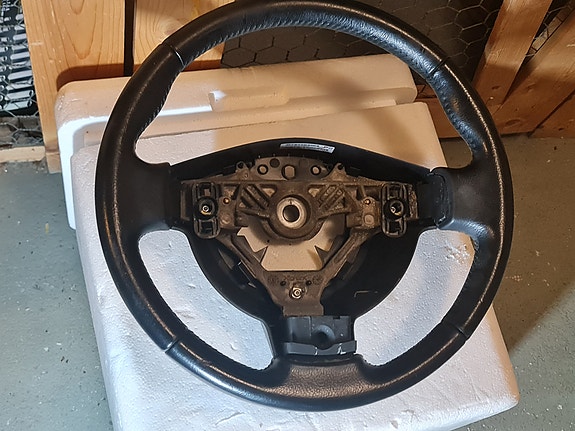 ohjauspyörä Nissan Qashqai+2 2013