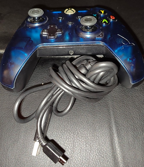 Xbox One / PC ohjain sininen johdolla