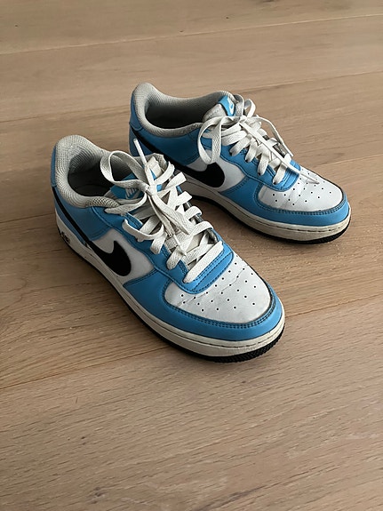 Nike Air Force 1