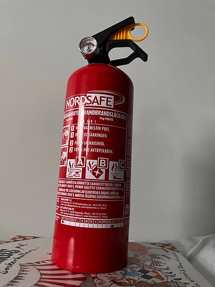 Nordsafe jauhesammutin 1 kg punainen