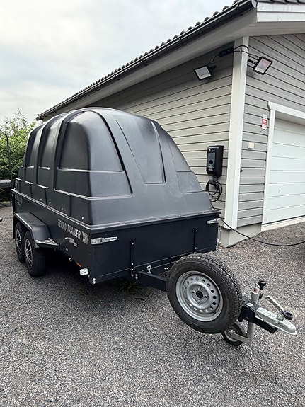 Tekno-Trailer 3500T peräkärry musta